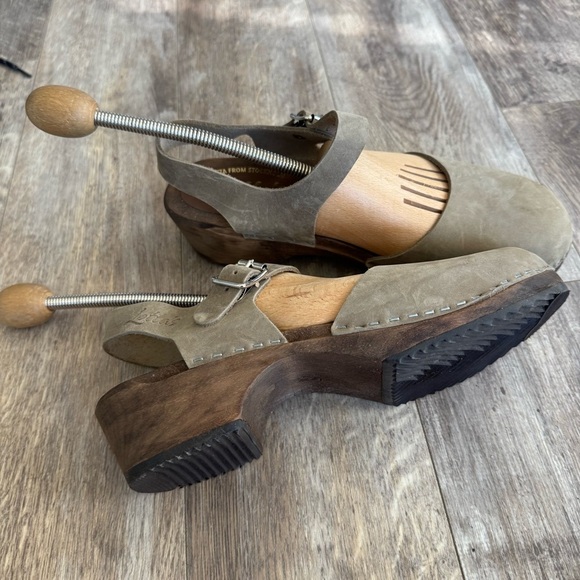 NWOT! Swedish Clogs Low Wood Taupe Oiled Nubuck Leather by Lotta’s - Size 41 - Picture 7 of 11